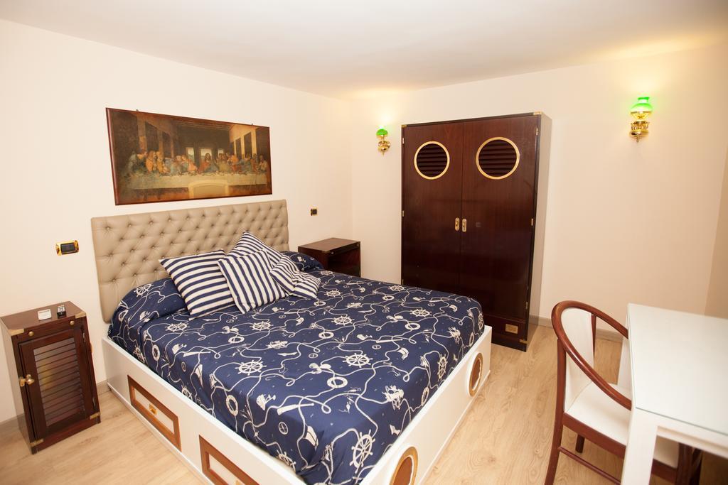 Affittacamere Ausonia Naples Exterior photo